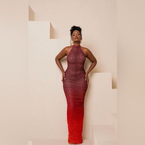 OFUURE Dresses & Skirts - Ofuure Halter Ombre Ruched Bodycon Dress in Burgundy Red